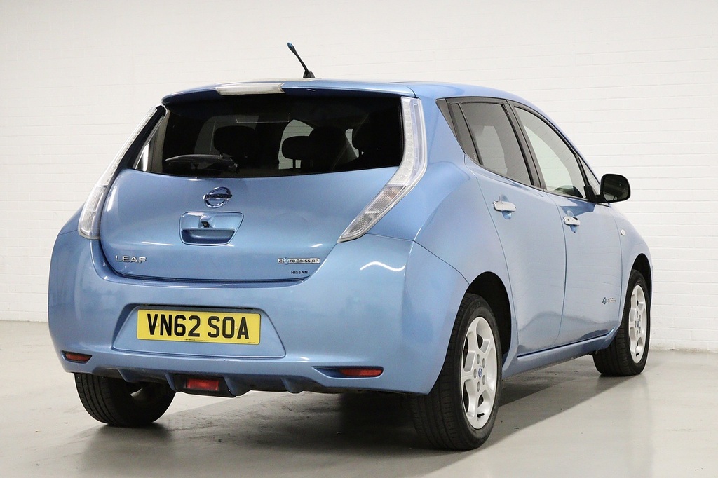 Nissan Leaf 24Kwh Hatchback Solday 107 Black #9