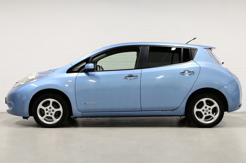 Nissan Leaf 24Kwh Hatchback Solday 107 Black #5