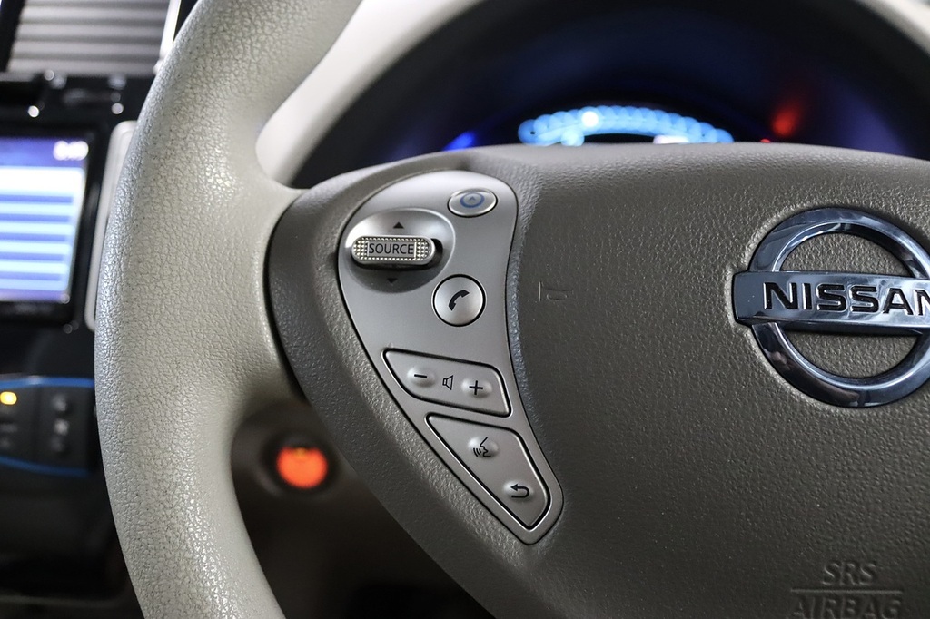 Nissan Leaf 24Kwh Hatchback Solday 107 Black #13