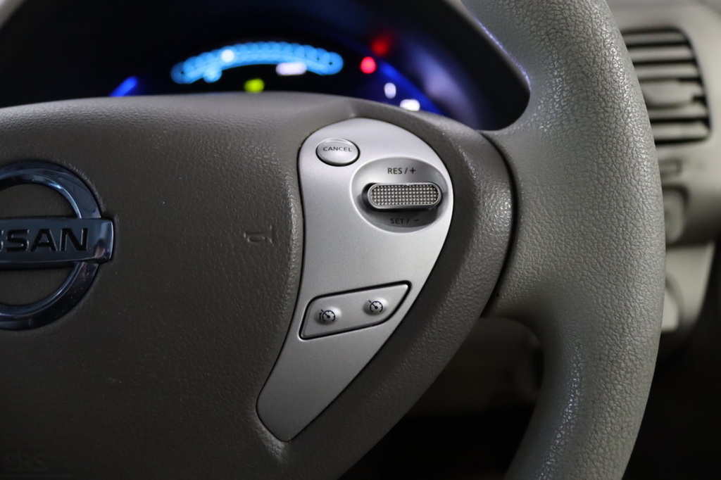 Nissan Leaf 24Kwh Hatchback Solday 107 Black #14