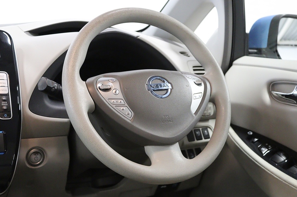 Nissan Leaf 24Kwh Hatchback Solday 107 Black #12