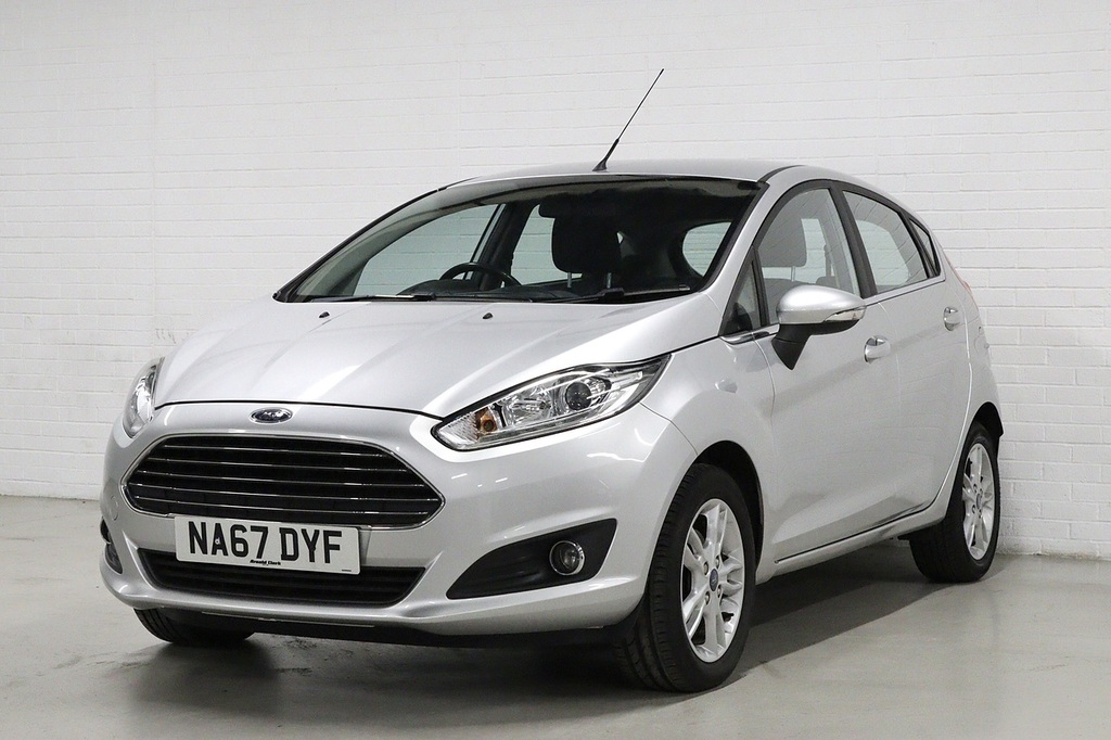 Ford Fiesta Zetec Silver #3