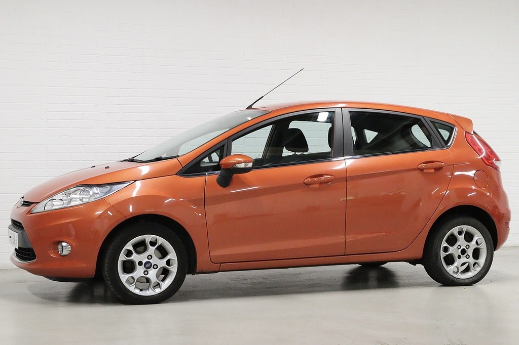 Ford Fiesta Zetec Red #4