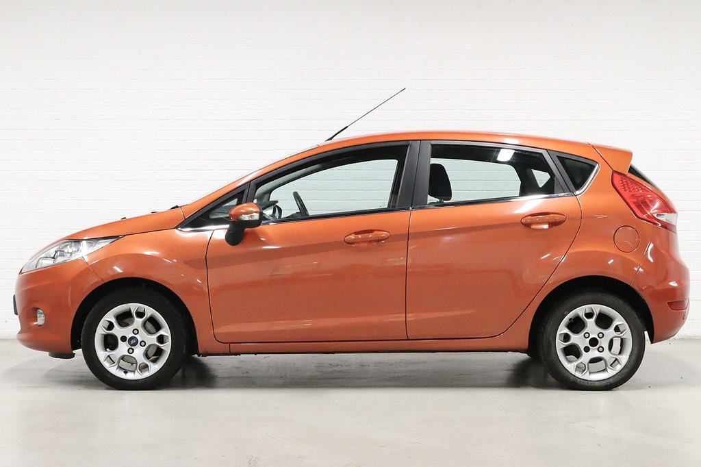 Ford Fiesta Zetec Red #5