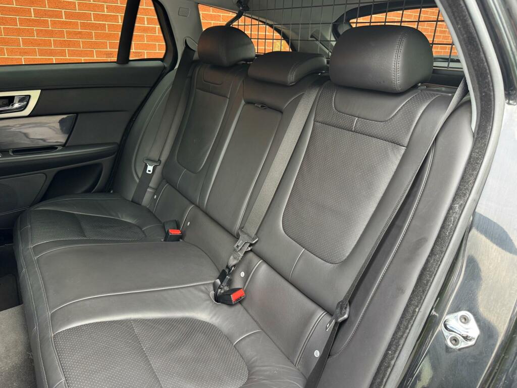 Jaguar XF 2.2D 163 Premium Luxury Silver #42