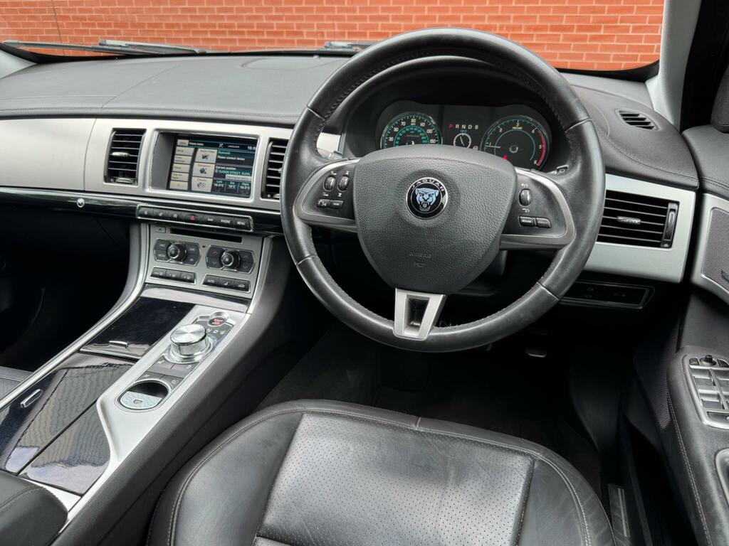 Jaguar XF Premium Luxury Black #3