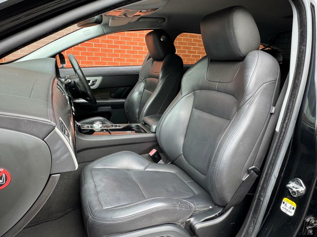 Jaguar XF 2.2D 163 Premium Luxury Silver #38