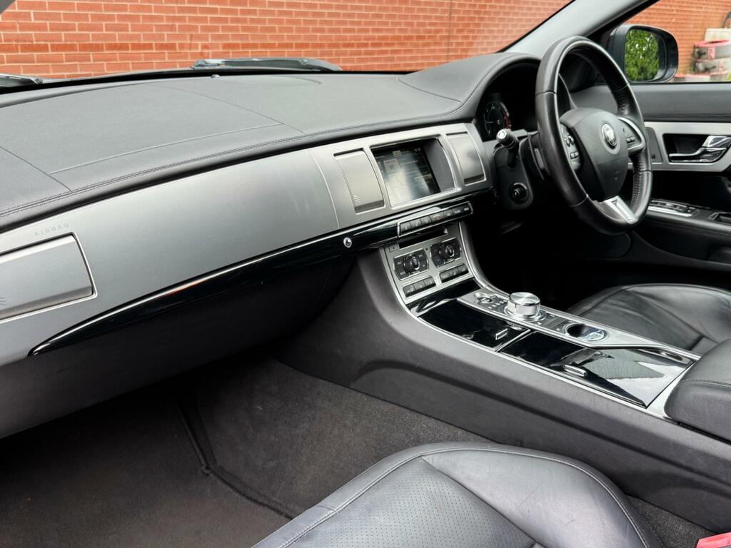 Jaguar XF 2.2D 163 Premium Luxury Silver #37