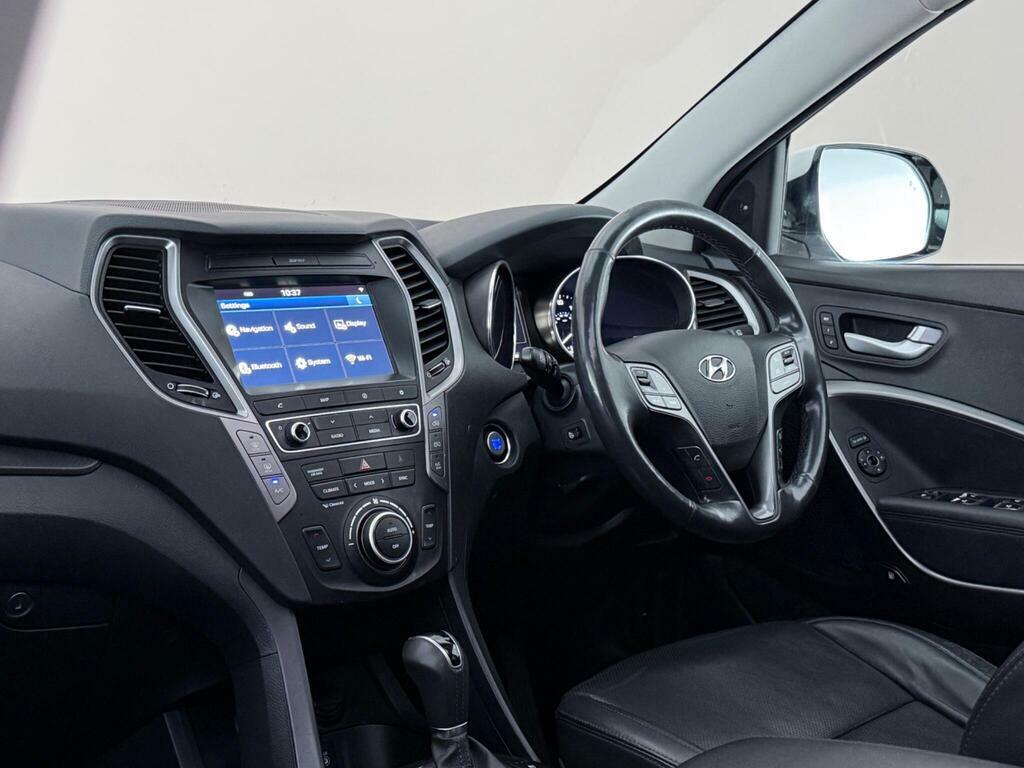 Hyundai Santa Fe 2.2 Crdi Blue Drive Wiggins Edition 4Wd Euro RV66EOO White #4