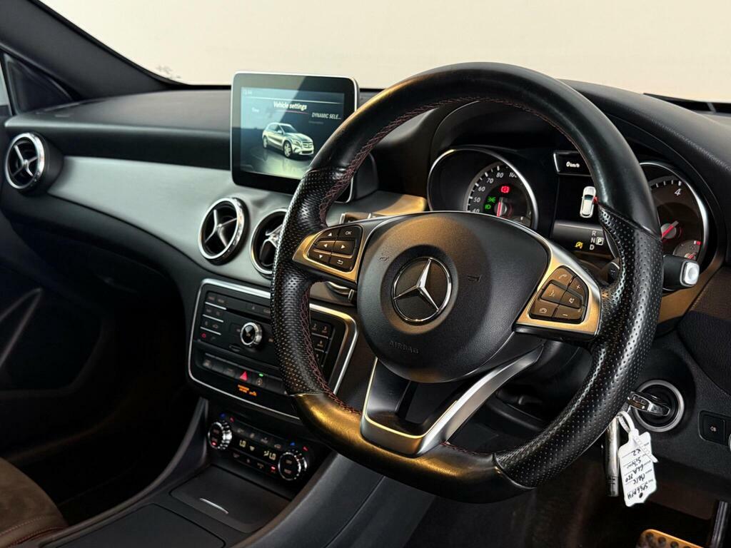 Mercedes-Benz GLA Class 2.1 Gla220d Amg Line 7G-dct 4Matic Euro 6 Ss SP66HPU Silver #3