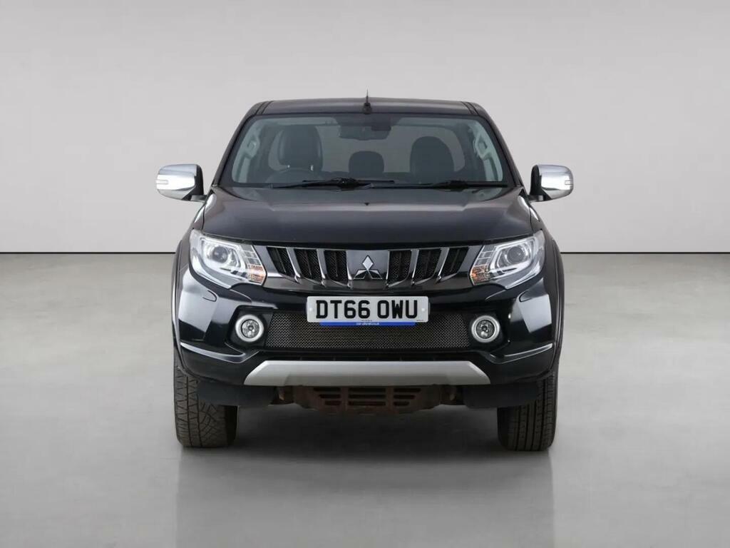 Mitsubishi L200 2.4 Di-d Dc Barbarian 4Wd Euro 6 DT66OWU Black #4