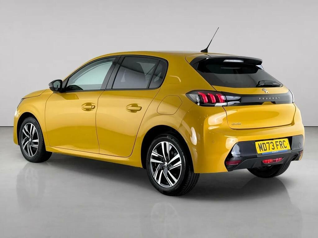 Peugeot 208 1.2 Puretech Allure Premium Euro 6 Ss MD73FRC Yellow #4