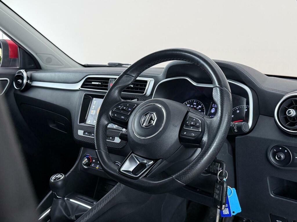 MG ZS 1.5 Vti-tech Exclusive Euro 6 Ss CK20GOX Red #3