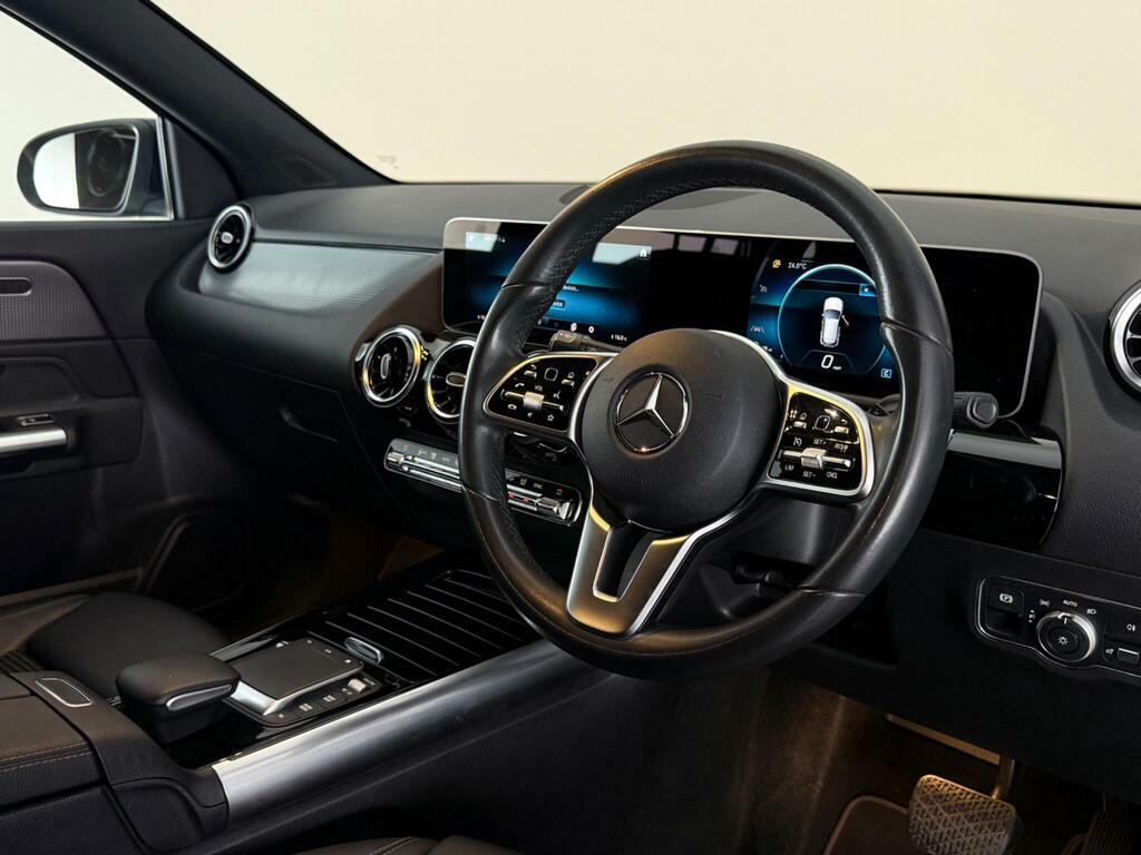 Mercedes-Benz GLA Class 2.0 Gla200d Sport Executive 8G-dct Euro 6 Ss HN21NWL Black #3