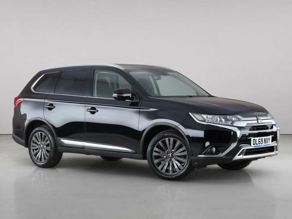 Mitsubishi Outlander 2.0 Mivec Design Cvt 4Wd Euro 6 Ss Black