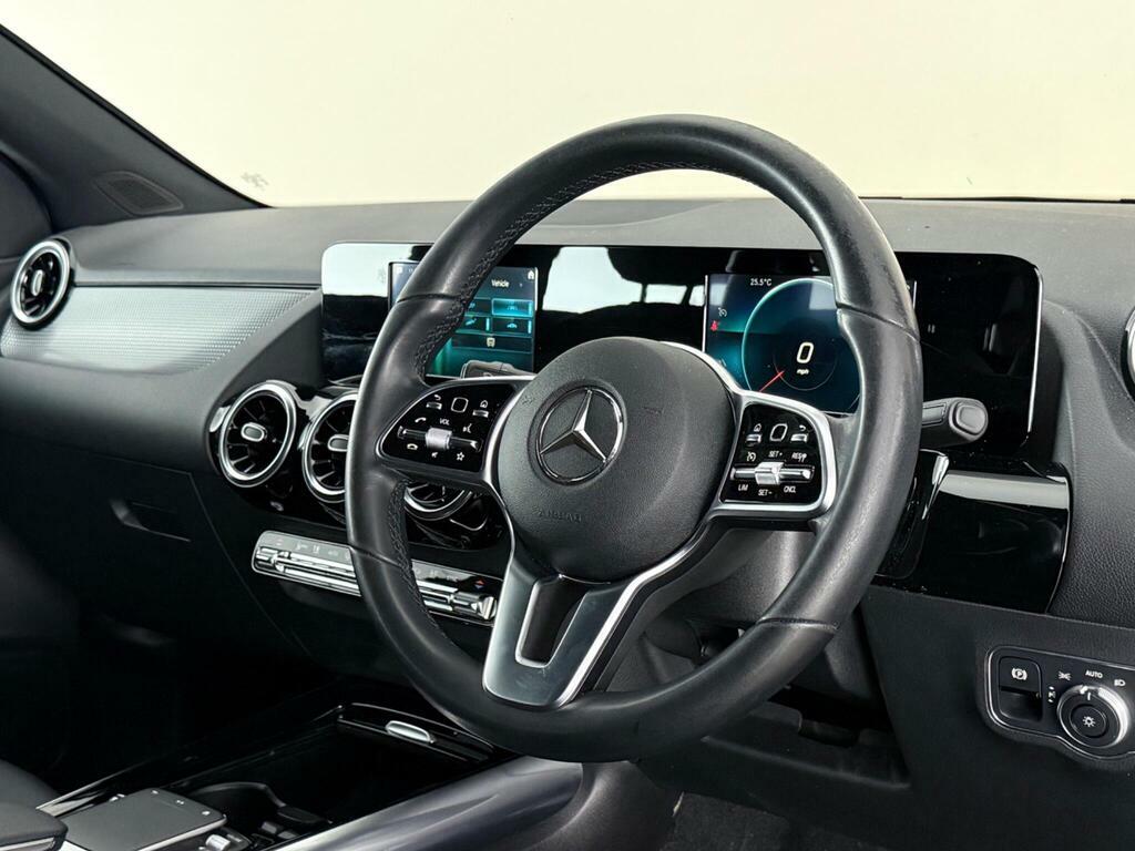 Mercedes-Benz GLA Class 2.0 Gla200d Sport 8G-dct Euro 6 Ss OU71WCL Grey #3