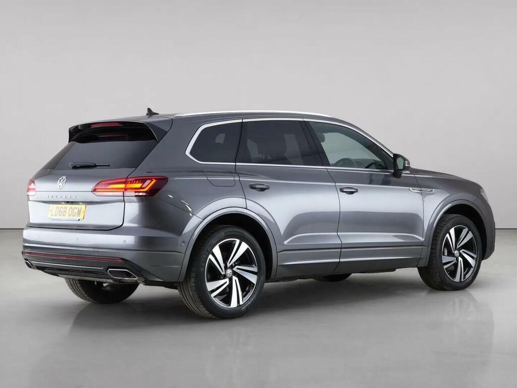 Volkswagen Touareg 3.0 Tdi V6 R-line Tech Tiptronic 4Motion Euro 6 S Grey #6