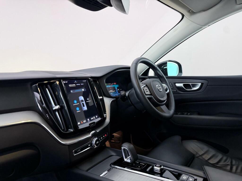 Volvo XC60 2.0 B4 Mhev Plus Euro 6 Ss SG23VSL Blue #4