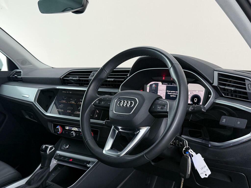 Audi Q3 2.0 Tdi 35 Technik S Tronic Euro 6 Ss White #3
