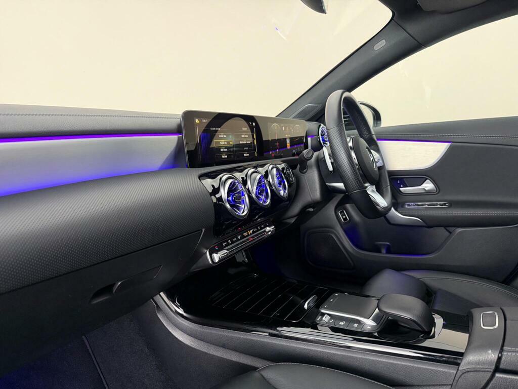 Mercedes-Benz CLA Class 2.0 Cla220d Amg Line Night Edition Premium Plus Blue #4