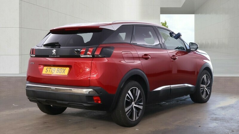 Peugeot 3008 Puretech S S Allure Red #5