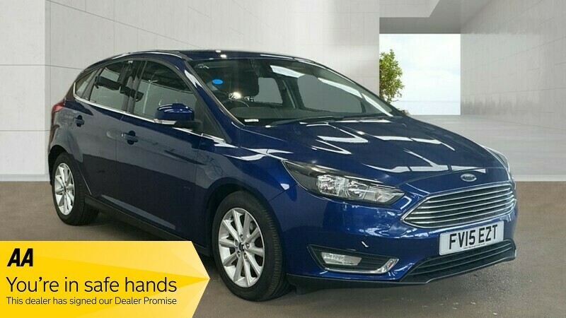Ford Focus Titanium Blue