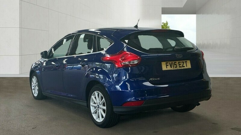 Ford Focus Titanium Blue #4