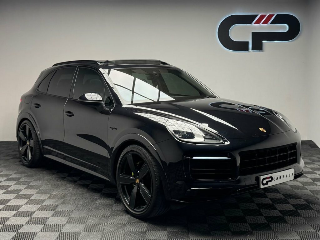 Porsche Cayenne 3L Null Black