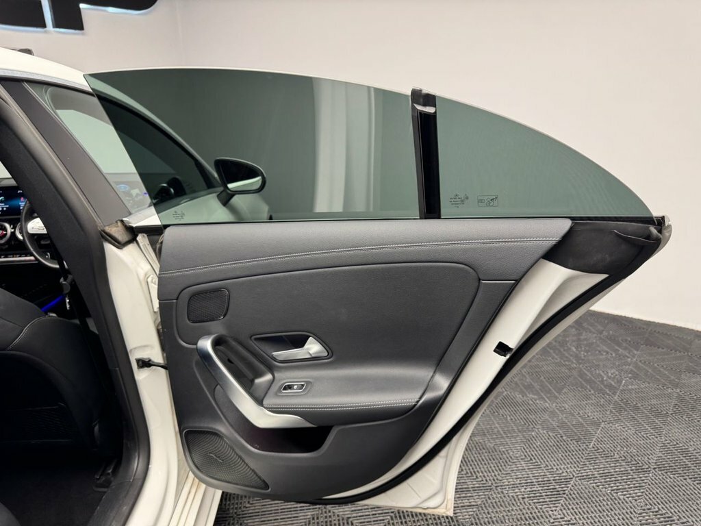 Mercedes-Benz CLA Class Cla 200 Amg Line Premium Black #48