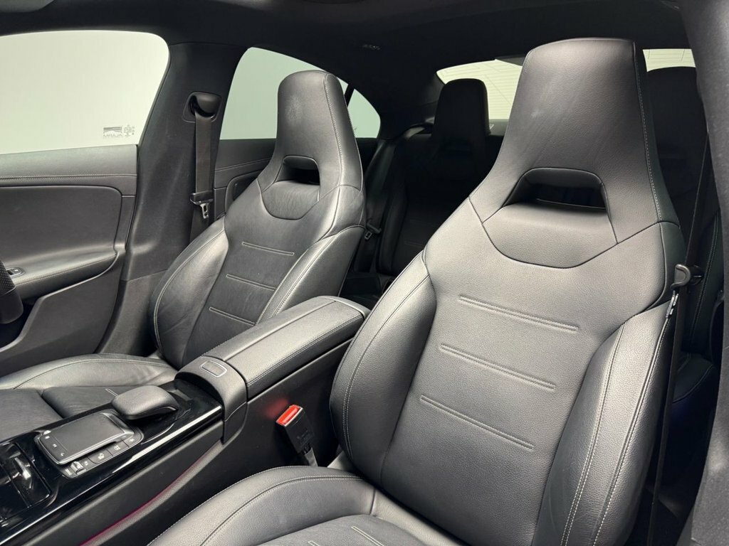 Mercedes-Benz CLA Class Cla 200 Amg Line Premium Black #42