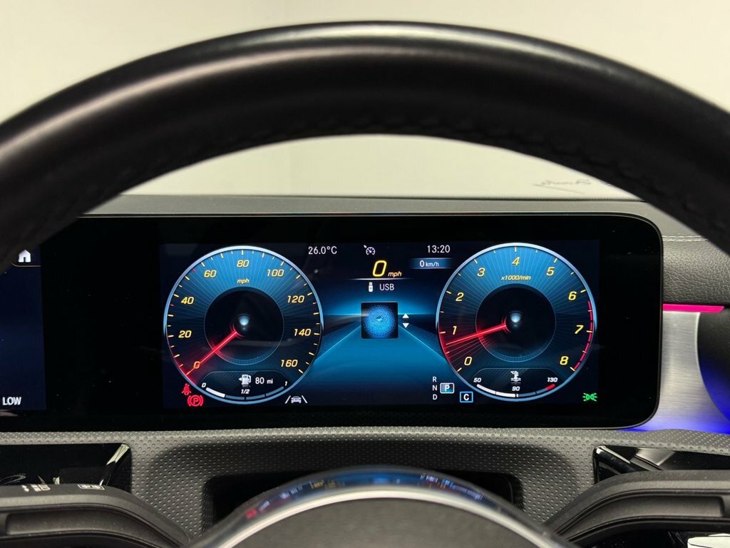 Mercedes-Benz CLA Class Cla 200 Amg Line Premium Black #23