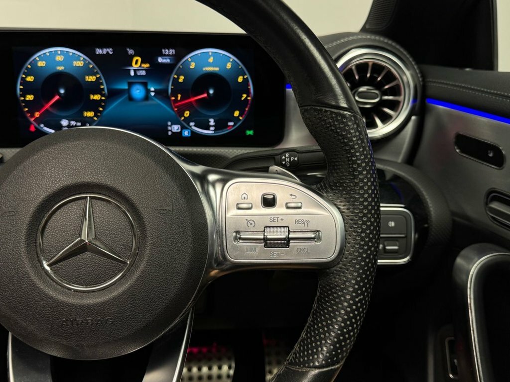 Mercedes-Benz CLA Class Cla 200 Amg Line Premium Black #33