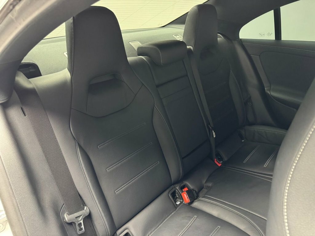 Mercedes-Benz CLA Class Cla 200 Amg Line Premium Black #21