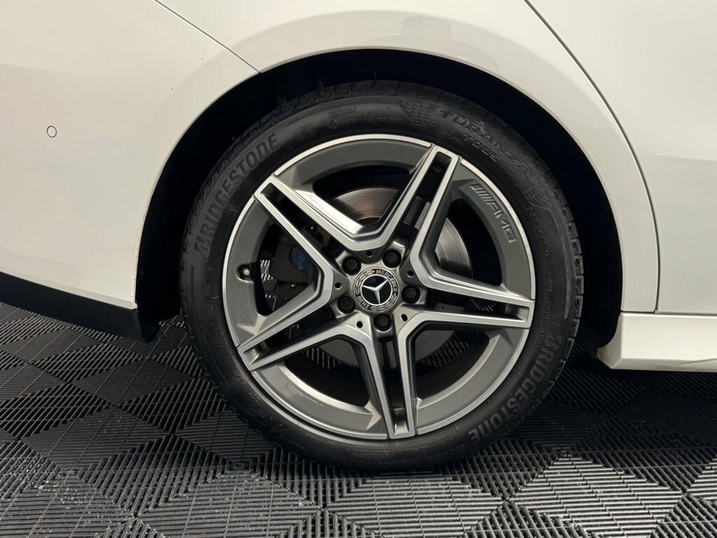 Mercedes-Benz CLA Class Cla 200 Amg Line Premium Black #53