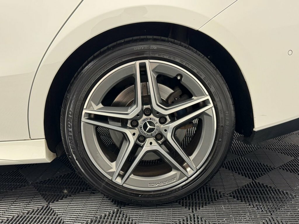 Mercedes-Benz CLA Class Cla 200 Amg Line Premium Black #51