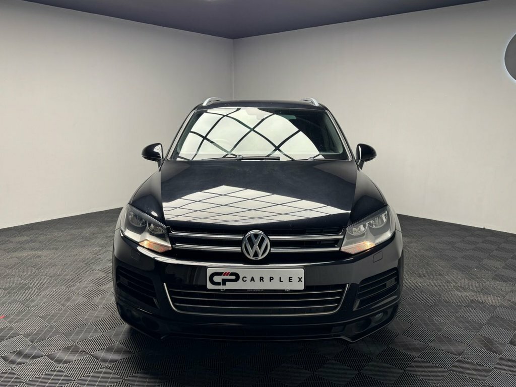 Volkswagen Touareg Black #9