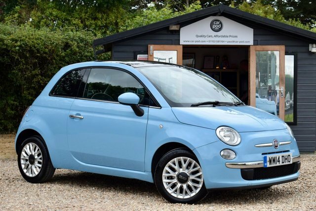 Fiat 500 Lounge Hatchback Blue