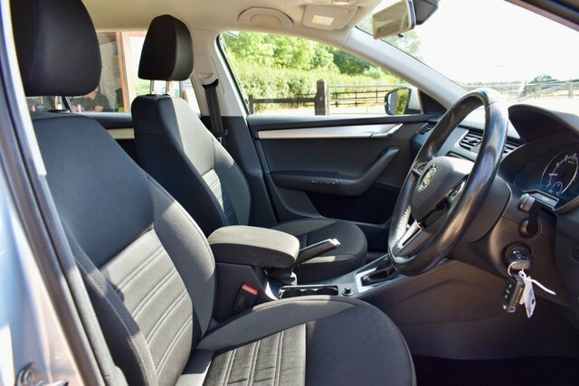 Skoda Octavia 1.5 Tsi Act Se L Dsg Euro 6 Ss Grey #24