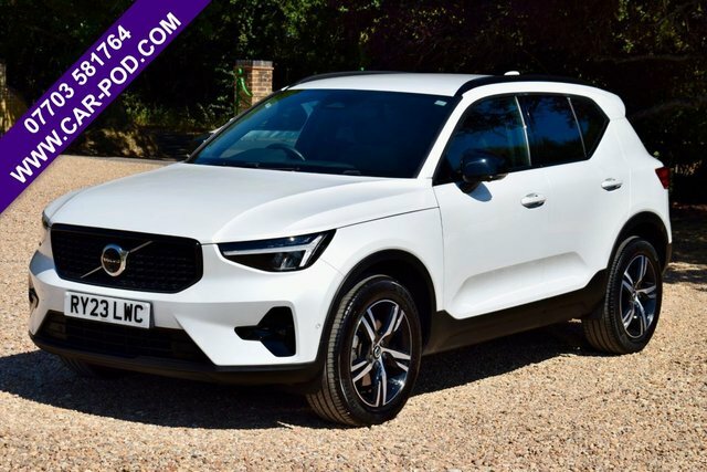Volvo XC40 B3 Mhev Plus Dark White #3
