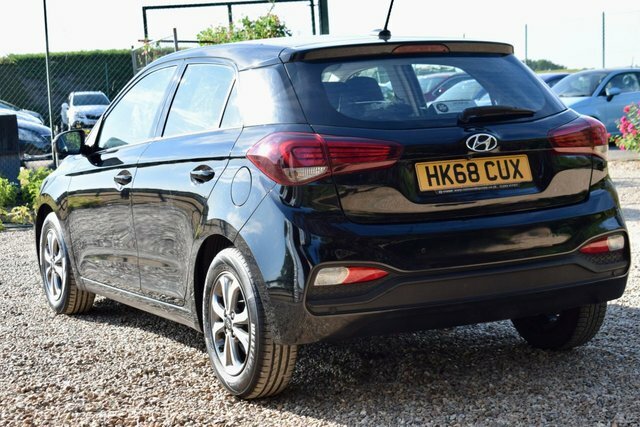 Hyundai I20 Se Launch Edition Hatchback Black #5
