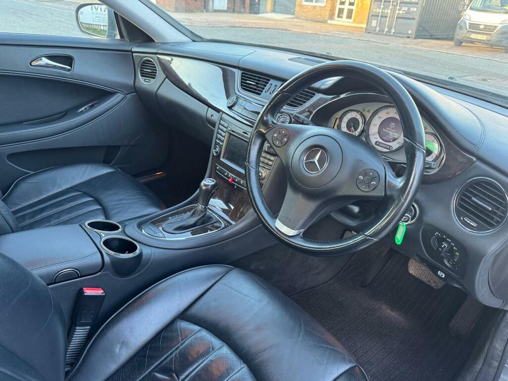 Mercedes-Benz CLS Saloon Silver #14