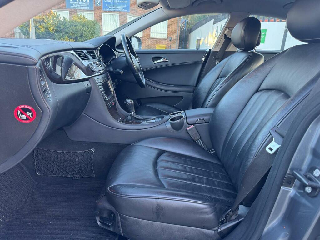 Mercedes-Benz CLS Saloon Silver #15