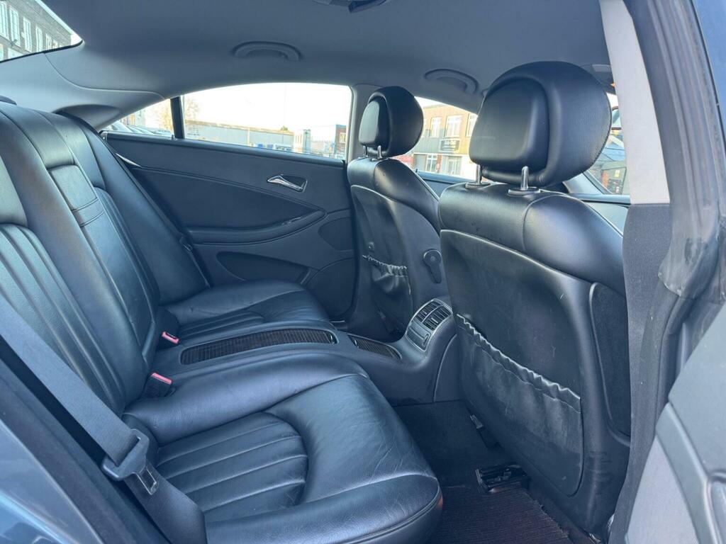 Mercedes-Benz CLS Saloon Silver #11
