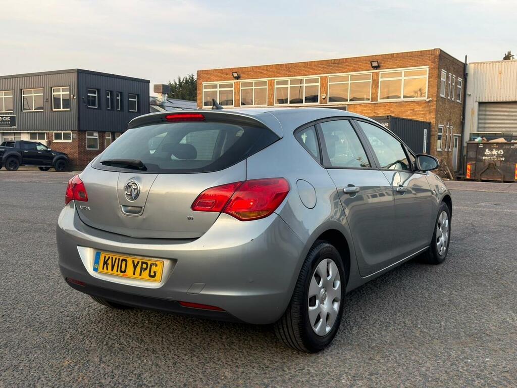 Vauxhall Astra 1.6 16V Exclusiv Euro 5 Silver #6