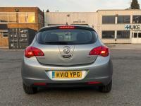 Vauxhall Astra 1.4T 16V Sri Sports Tourer Euro Silver #28