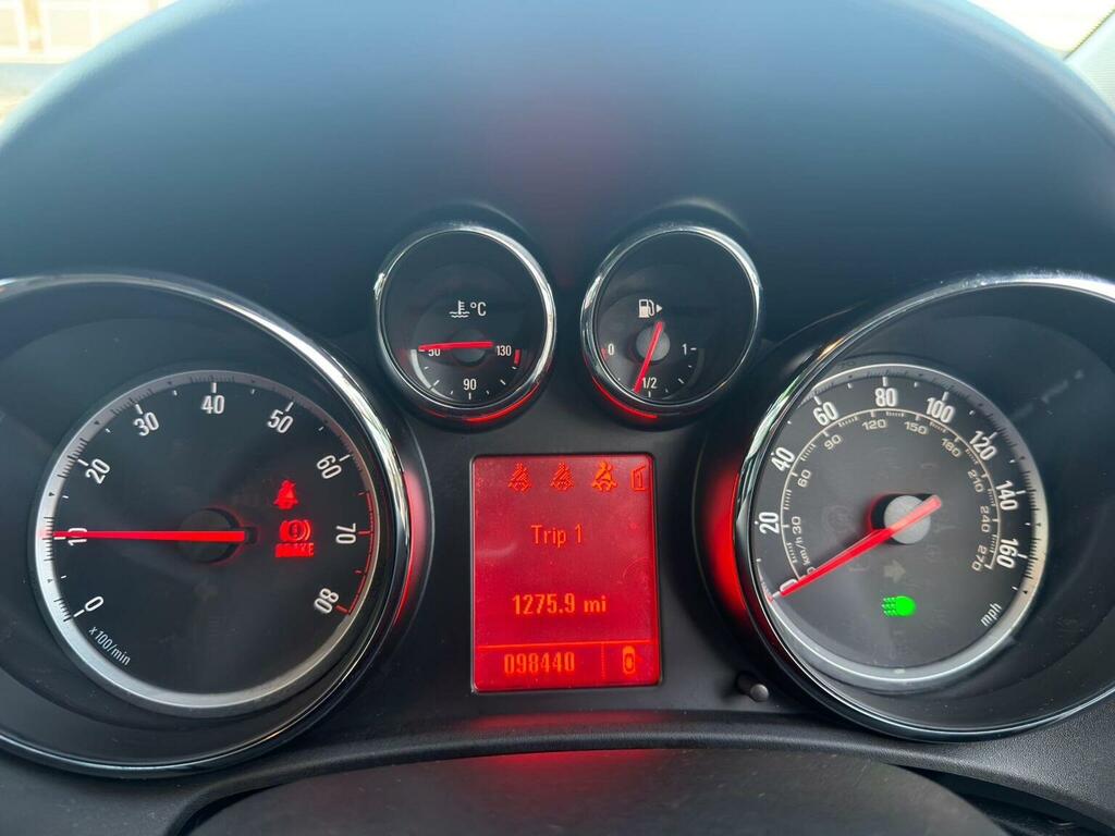 Vauxhall Astra 1.4T 16V Sri Sports Tourer Euro Silver #26