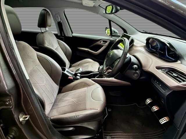 Peugeot 2008 Suv 1.4 Hdi Active 201363 Black #16