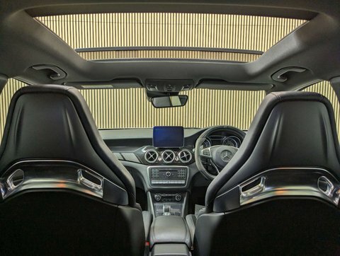Mercedes-Benz GLA Class 2.0 Gla45 Amg White #3