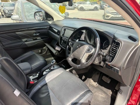 Mitsubishi Outlander 2.0 Outlander Gx4h Red #2