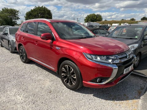 Mitsubishi Outlander 2.0 Outlander Gx4h Red